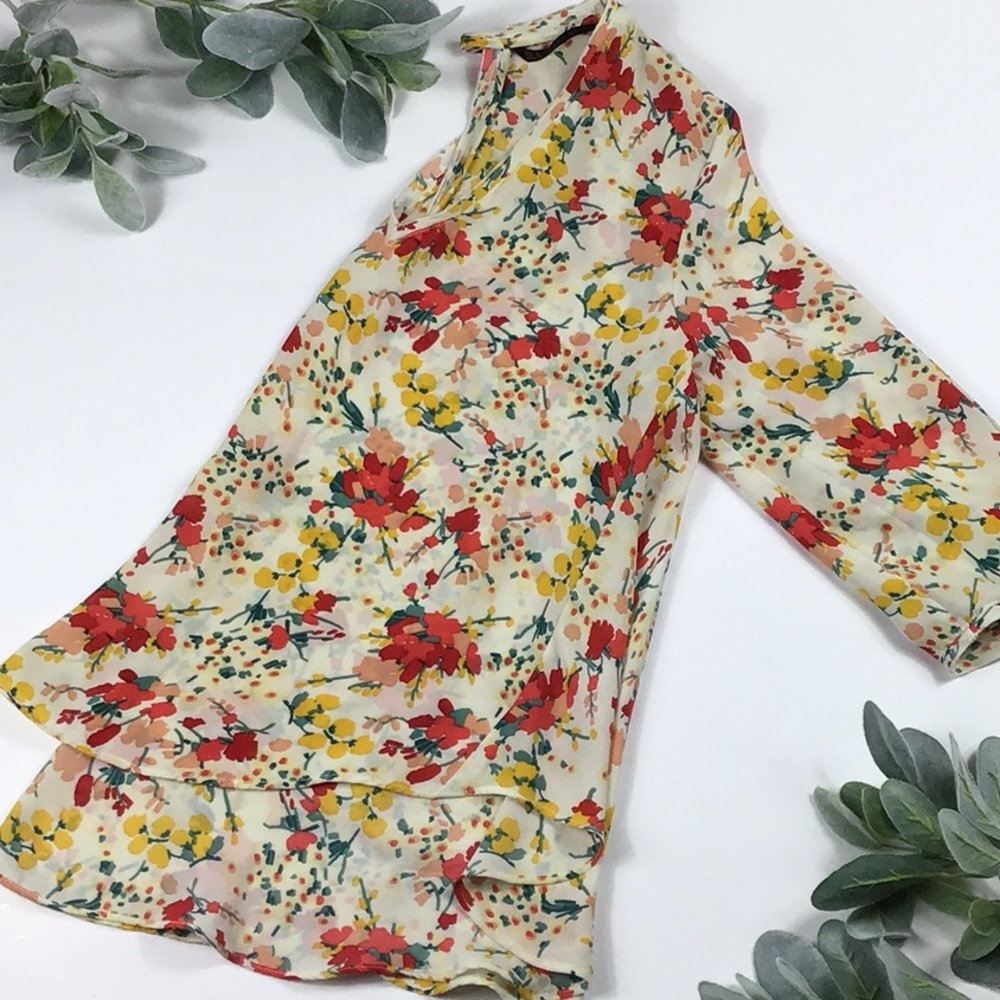 Zara > Floral Blouse Medium